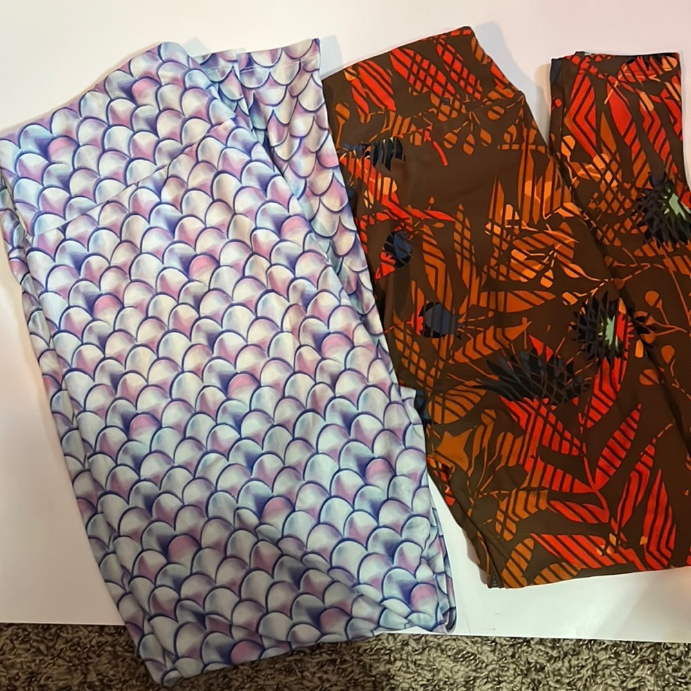 Tropical collection of Lularoe butter soft leggings!